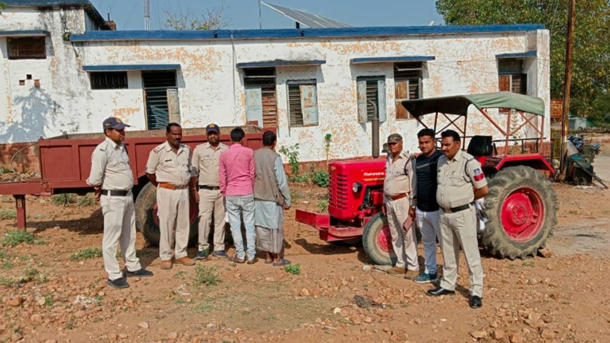 Chhatarpur: Two members of inter-state vehicle thief gang arrested, tractor-trolley seized, two still absconding