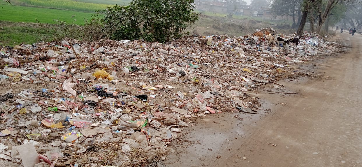 Garbage being dumped on the roads