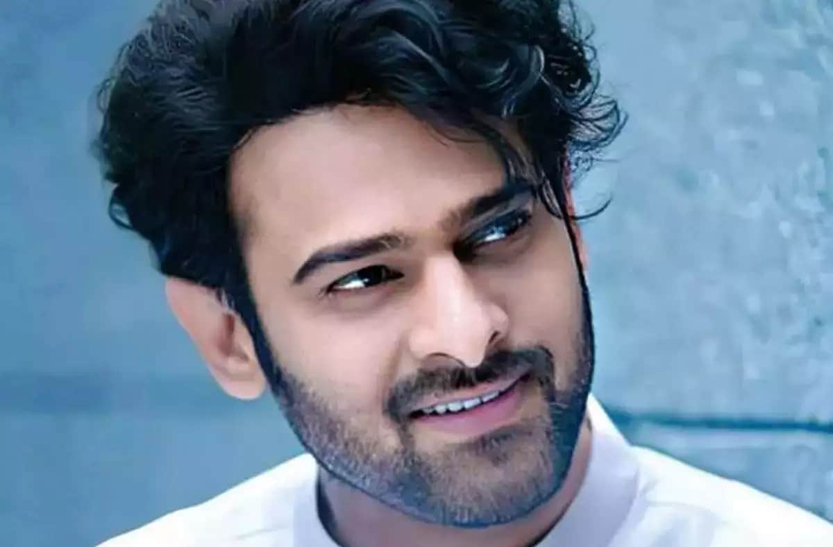 After Adipurush Salaar and Project K, Prabhas will start horror film raja deluxe, malvika mohanan will be his heroine