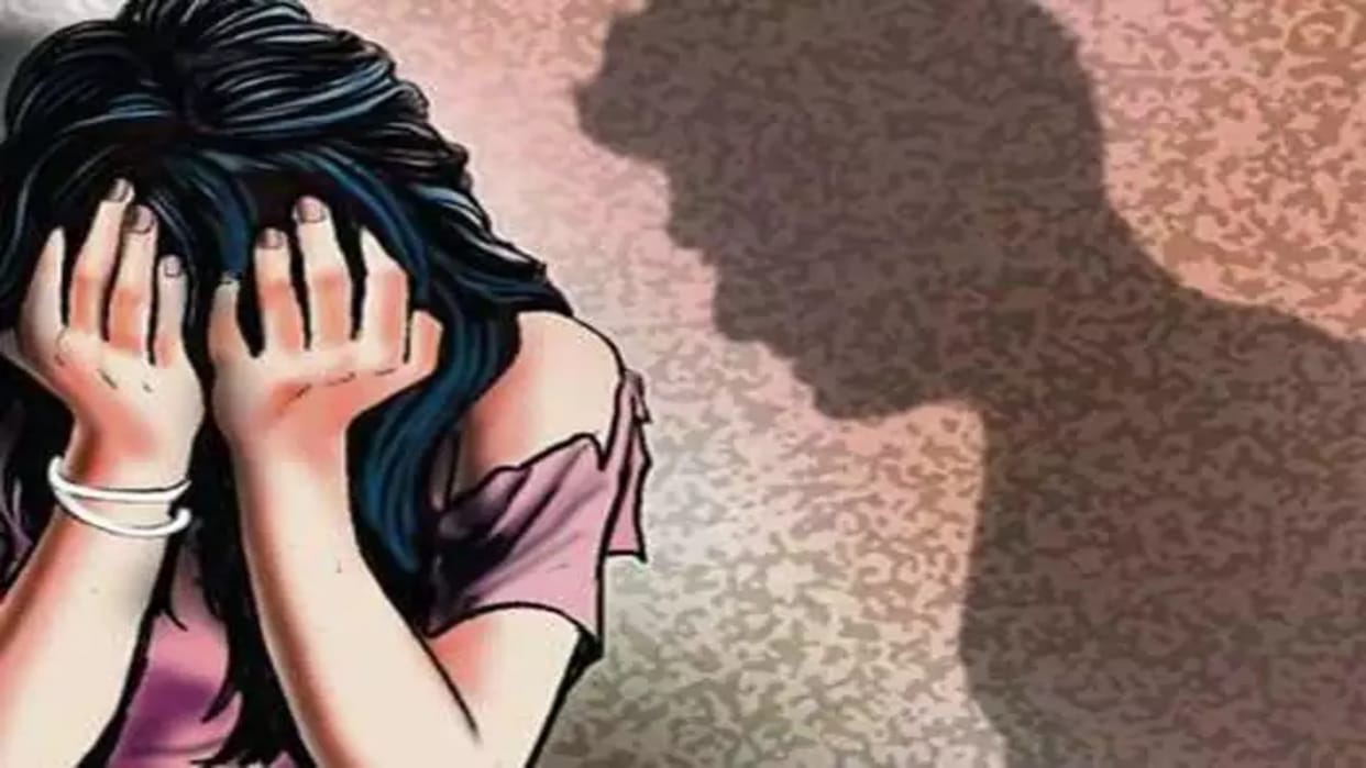 Rape victim sitting on dharna outside SDM office in Churu