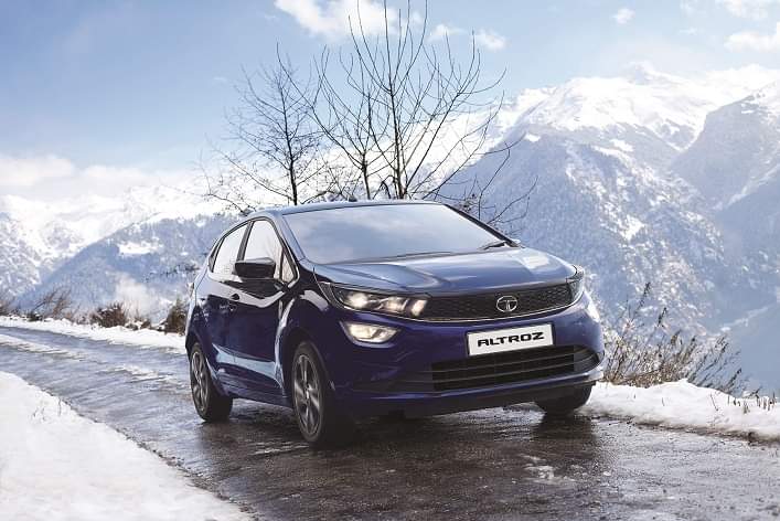 Tata Altroz Automatic 2022 Variant Launched in India Tata Altroz Dual Clutch Automatic Tata Altroz New Variant Tata Motors