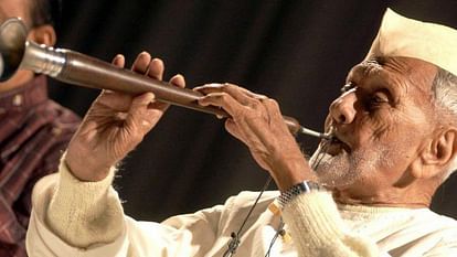 no one is interested to played or taught shehnai In city of Bharat Ratna Ustad Bismillah Kha