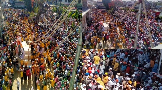 Jhanda Ji Mela History: देश-विदेश से दून पहुंचती हैं संगत, अटूट आस्था की वजह है झंडे जी मेले का ये इतिहास झंडा मेला ( फाइल फोटो)