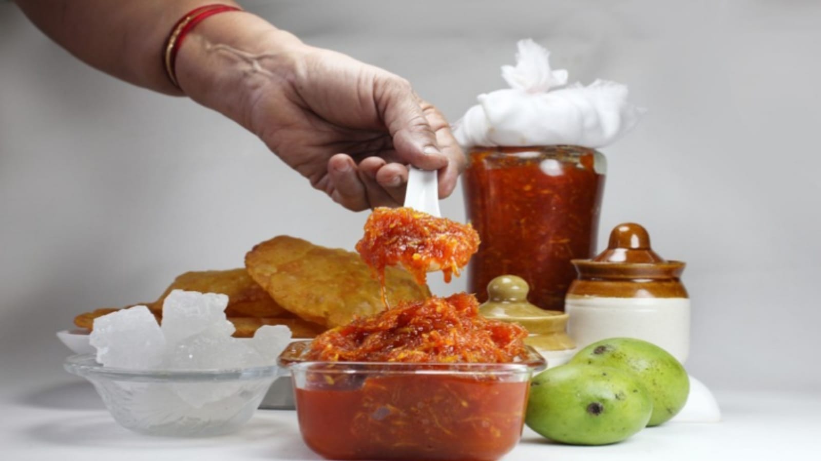 Business Ideas you will earn lakhs of rupees from Pickle making business