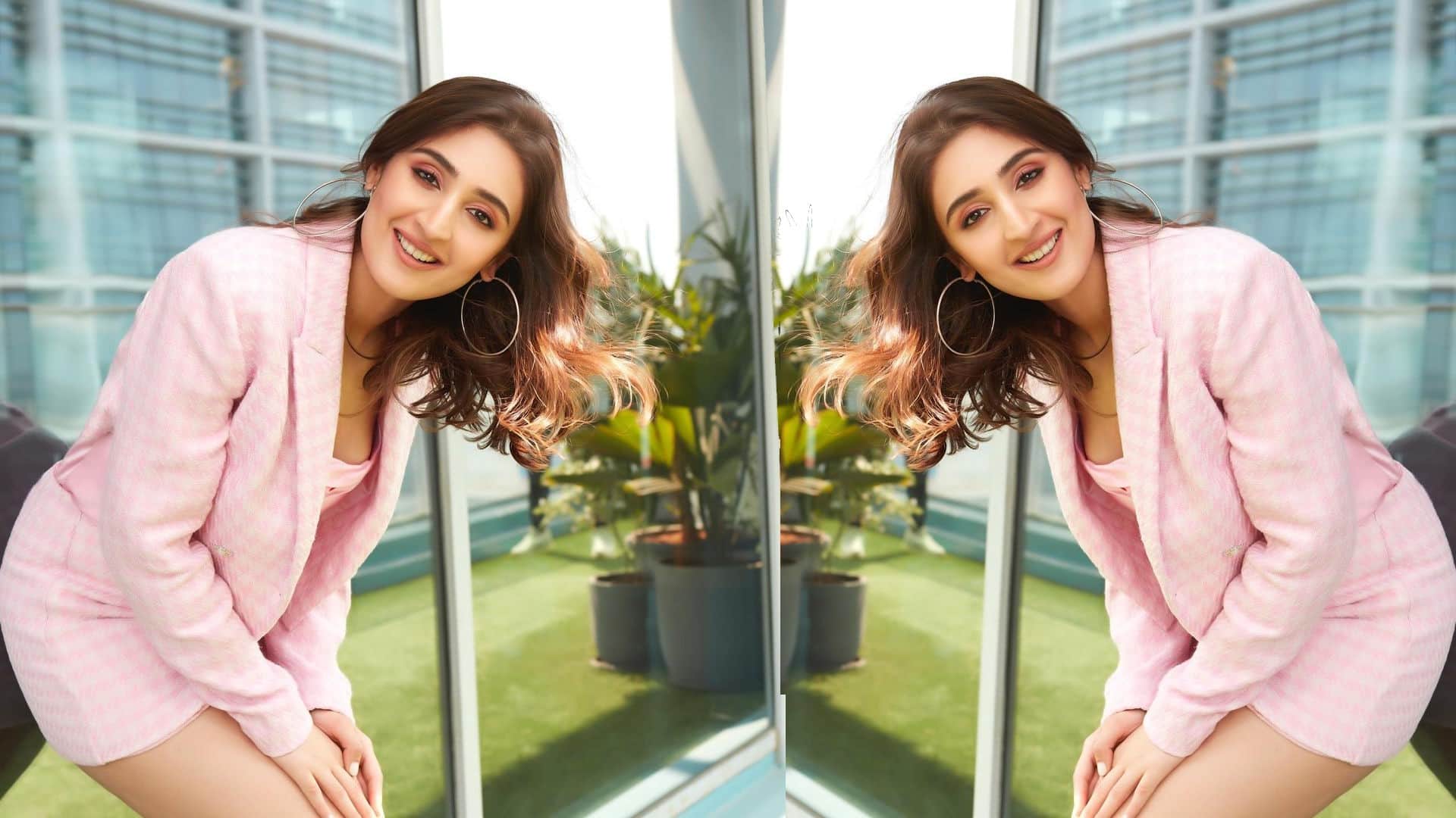 Dhvani Bhanushali Birthday special know unknown facts about singers life and career