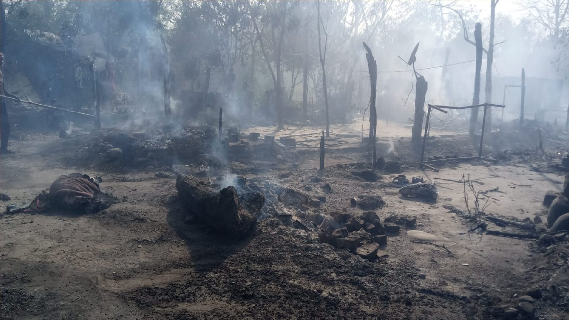 Fire broke out in Haridwar 36 huts burnt to ashes while cooking