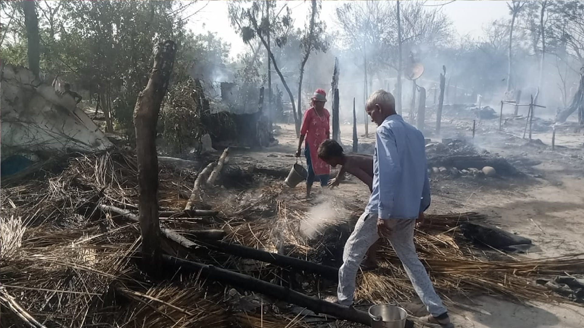 Fire broke out in Haridwar 36 huts burnt to ashes while cooking