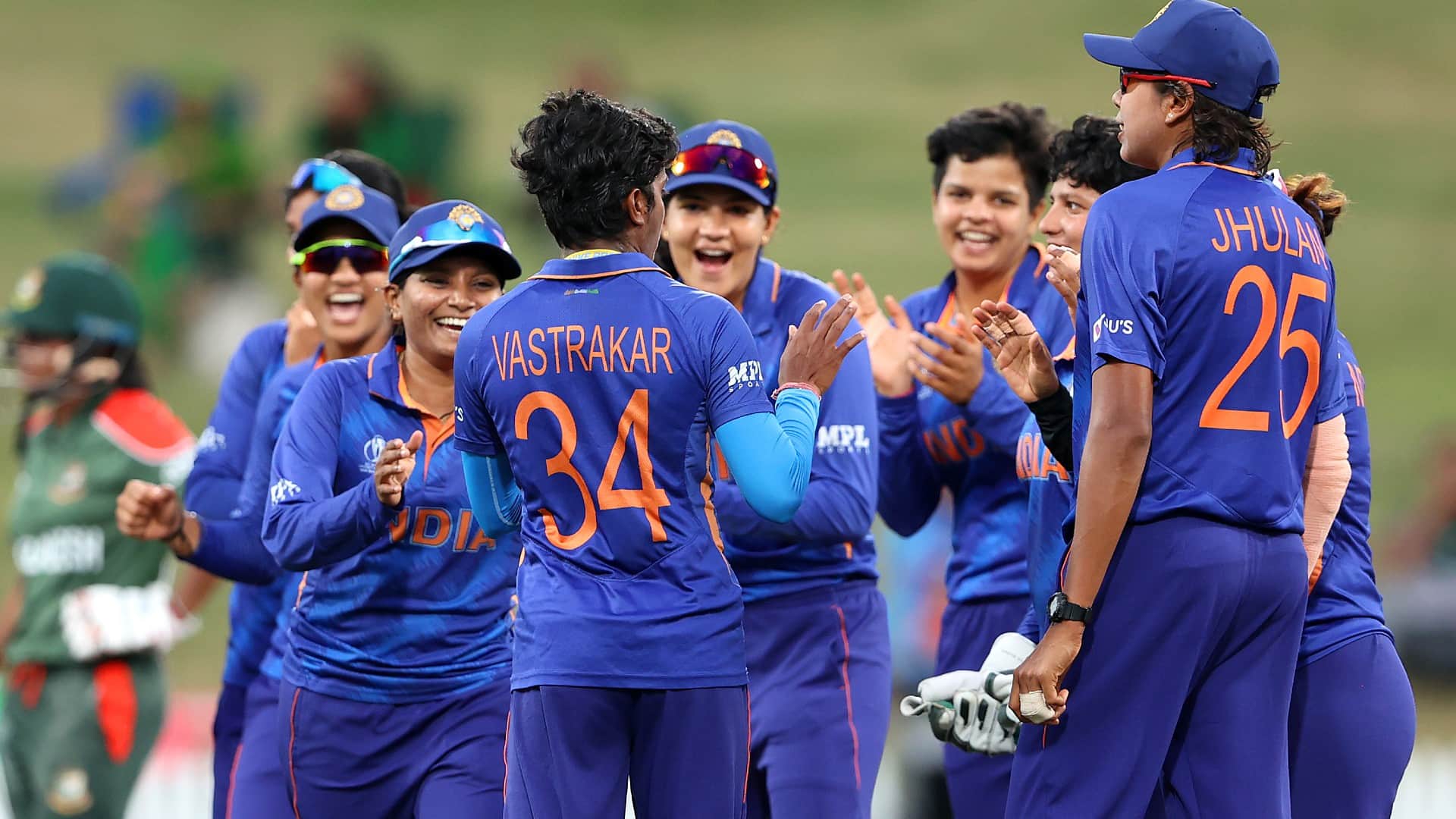 ICC Women's World Cup Updated Points Table: Team India Keep Semifinal Hopes Alive after win against Bangladesh; last match India vs South Africa on 27th march