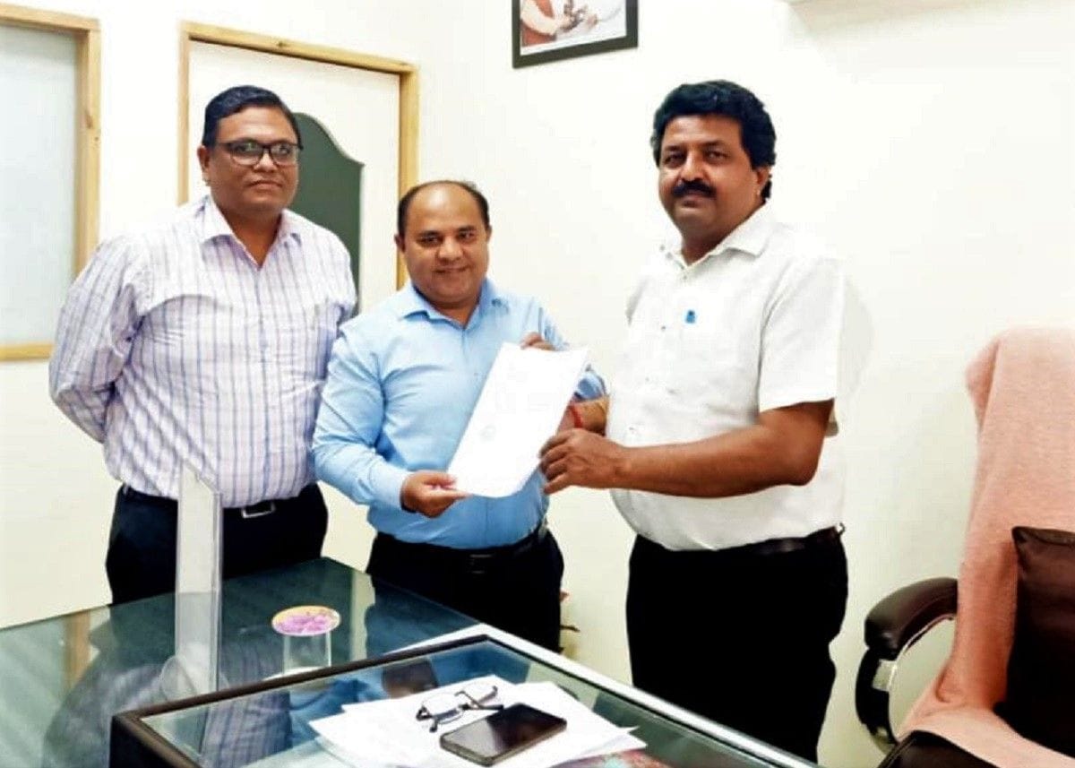 Opposition to the installation of books of private publishers in private schools , Kurukshetra