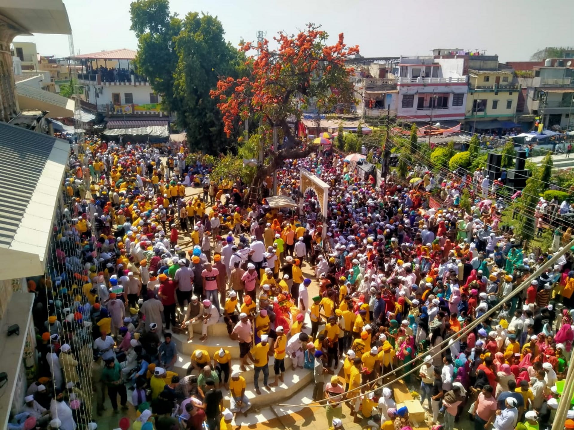 Uttarakhand jhanda mela 2022 : Historical Jhanda Ji Arohan in  Darbar Sahib, See photos