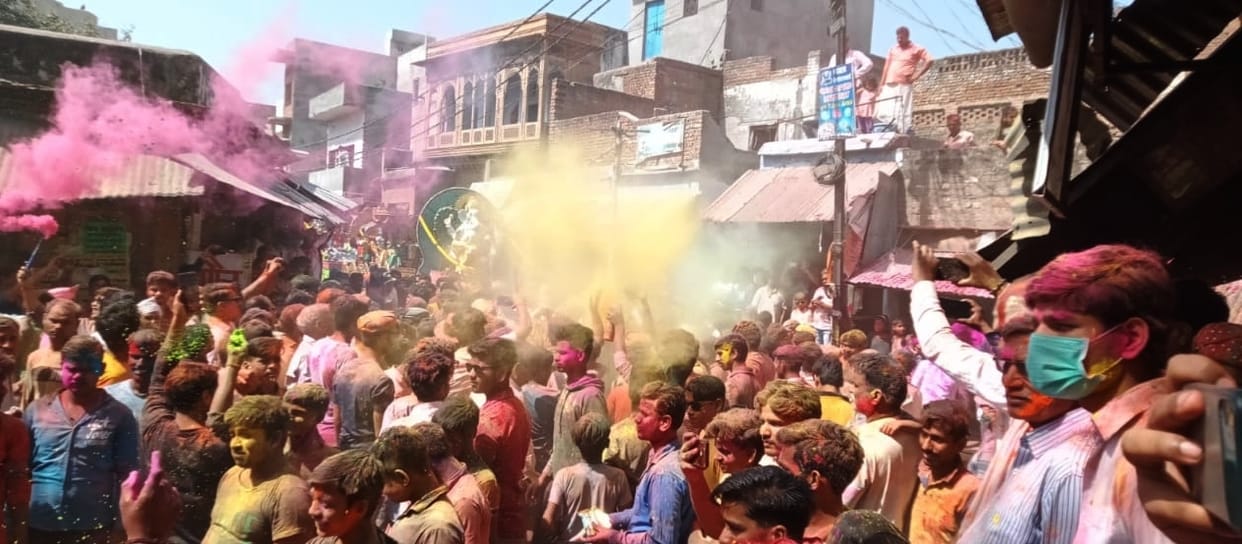 Rang Panchami - Playing Holi with Lord Varaha, the pilgrimage city was drenched in the rain of color and gulal