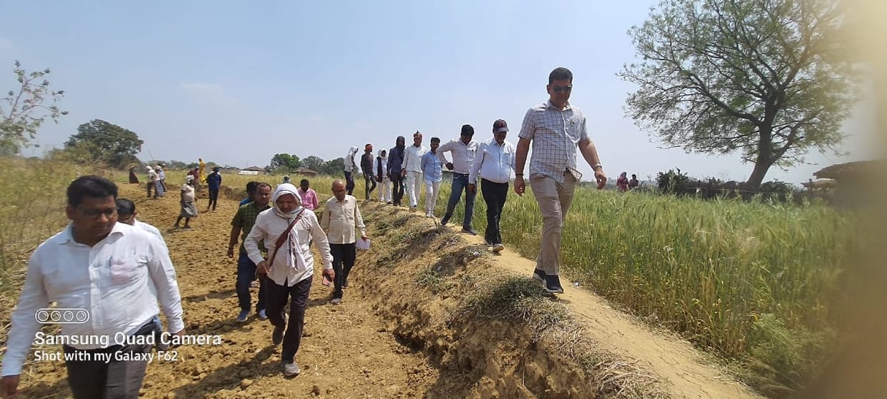 52 workers in musterroll, only 27 found working