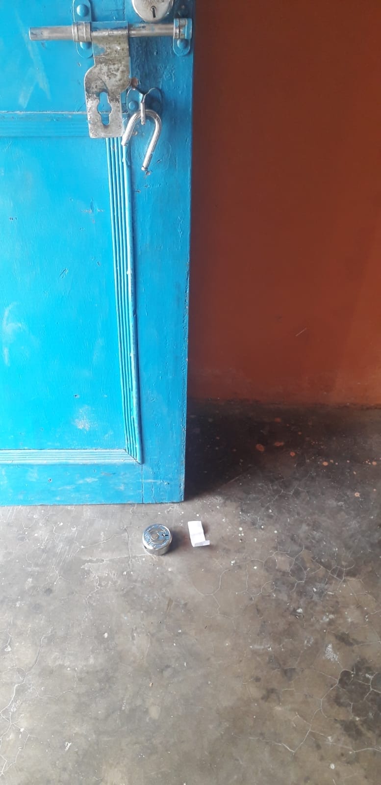 food and watch stolen in taruwala school ponta sahib