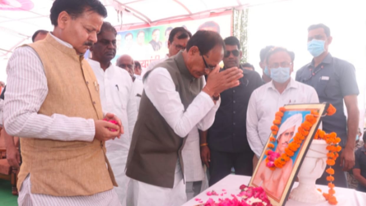 CM Shivraj said in Raisen: Mama's bulldozer has run, now will not stop, till the miscreants will not be buried