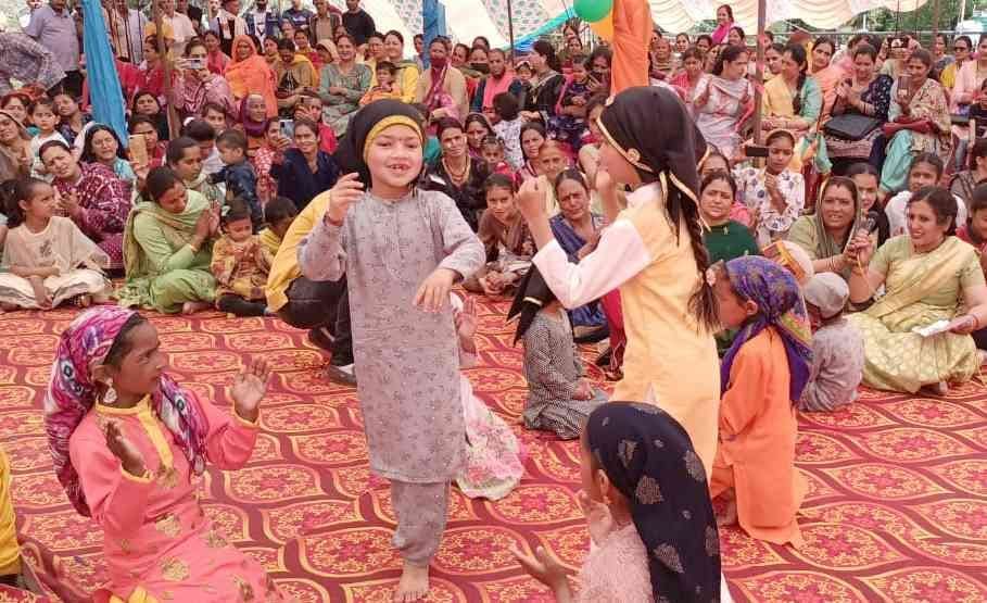 Nutrition information given to women in Koti Khandad