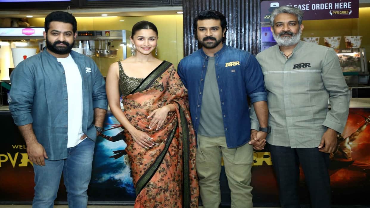 RRR Advance Booking Day 1 Ram Charan NTR Jr Rajamouli Censor News duration review box office collection