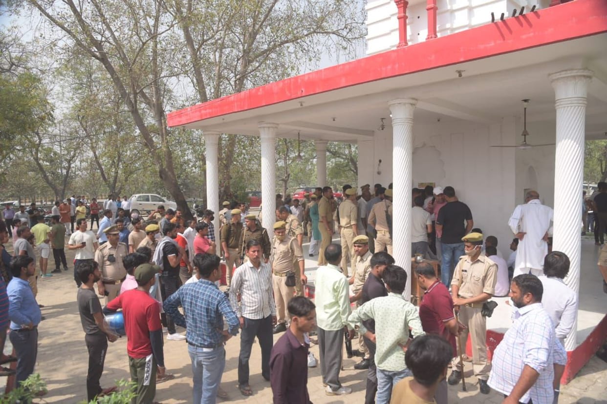 Statue broken in Shiv temple, villagers created ruckus for three hours