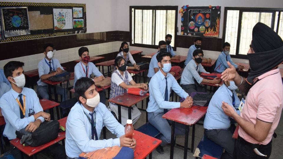 UP Board 10th and 12th students will have to give exams in the new pattern-safalta