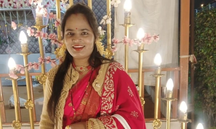 Indore: Woman jumped in front of train with three-year-old son, brother's allegation - In-laws used to harass on talk of money