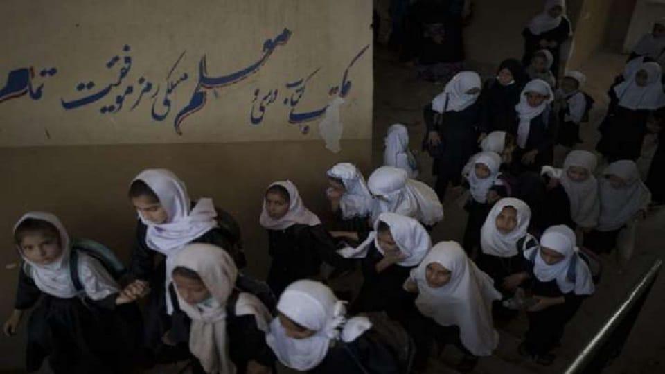 Taliban Rule in Afghanistan: Girls Schools closed just hours after they were reopened girls returned to their homes