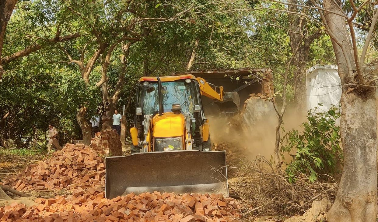 Illegal construction demolished in presence of Joint Magistrate