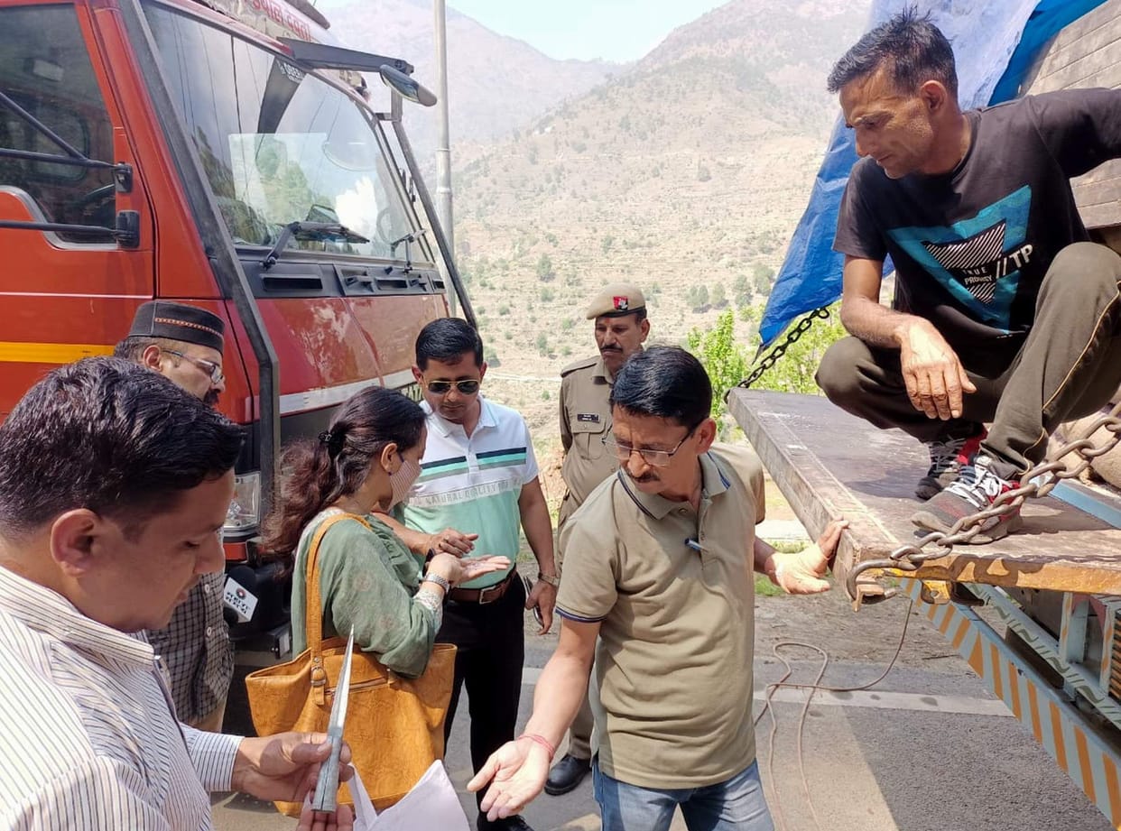 Food commissioner arrived to investigate spoiled rice