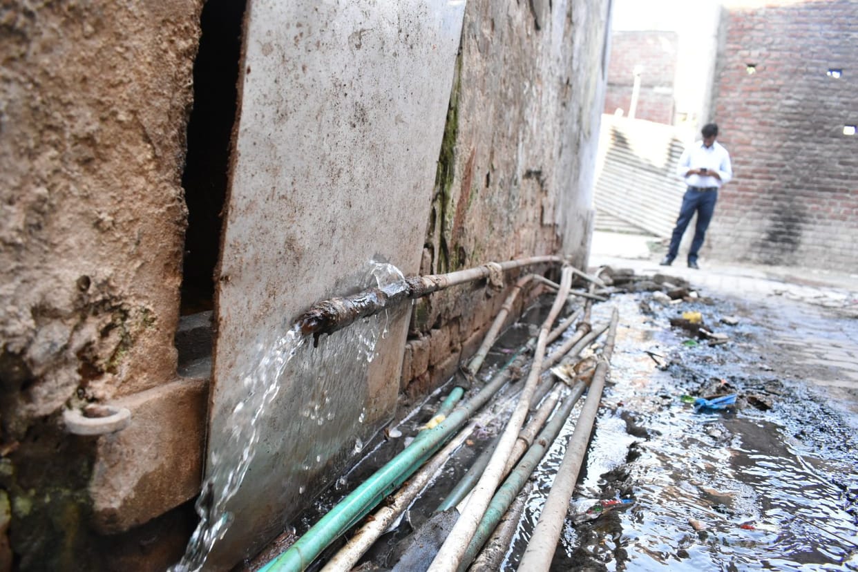 pipe line effected due to pipe line leakege
