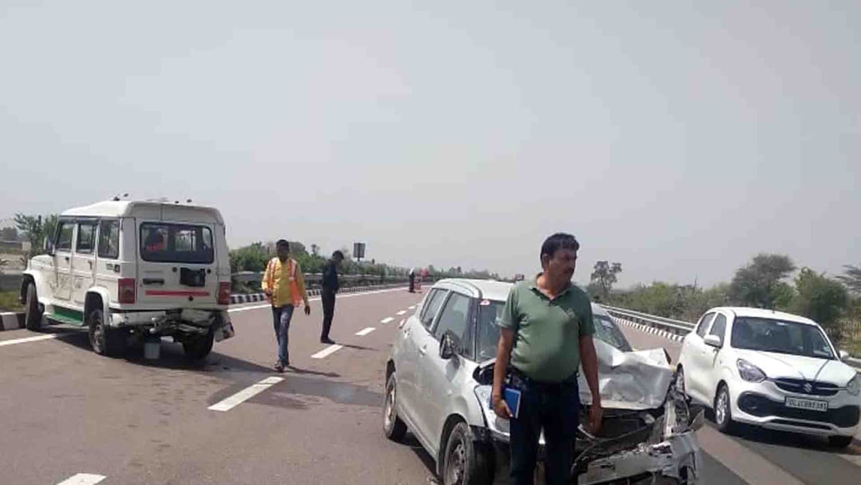 Road accident in Kannauj, seven injured