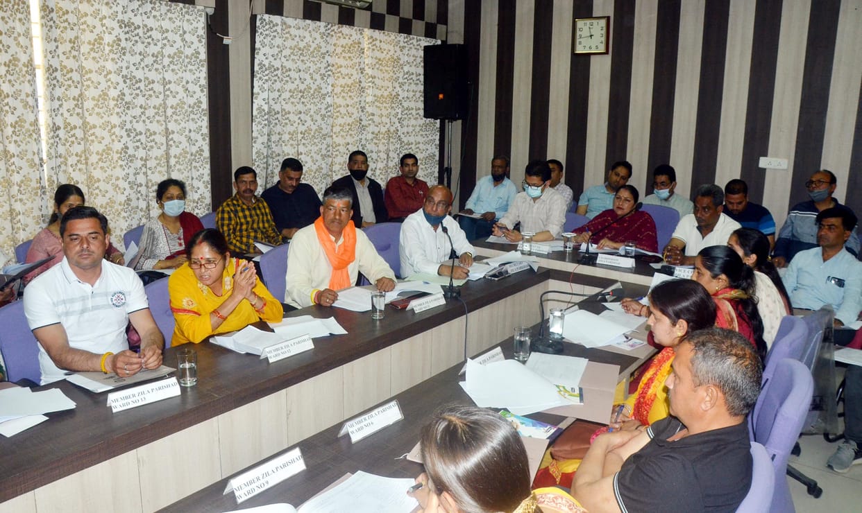 Drinking water echoed in zip meeting