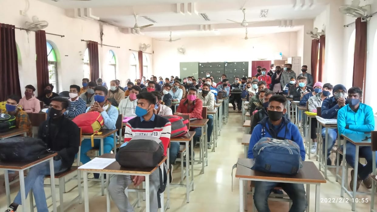 Madhya Pradesh: In just 3 months, more than 5 lakh youth of the state got employment through employment fairs.