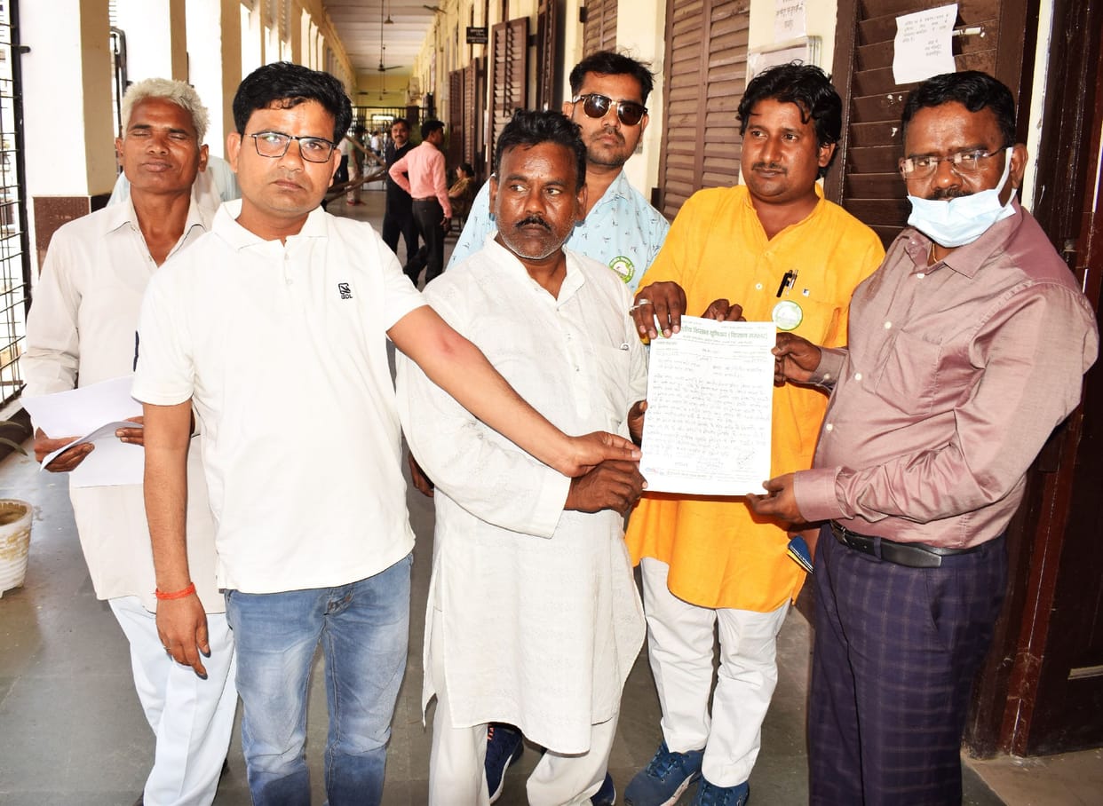 Demand for action against the officials of the threatening farmer organizations