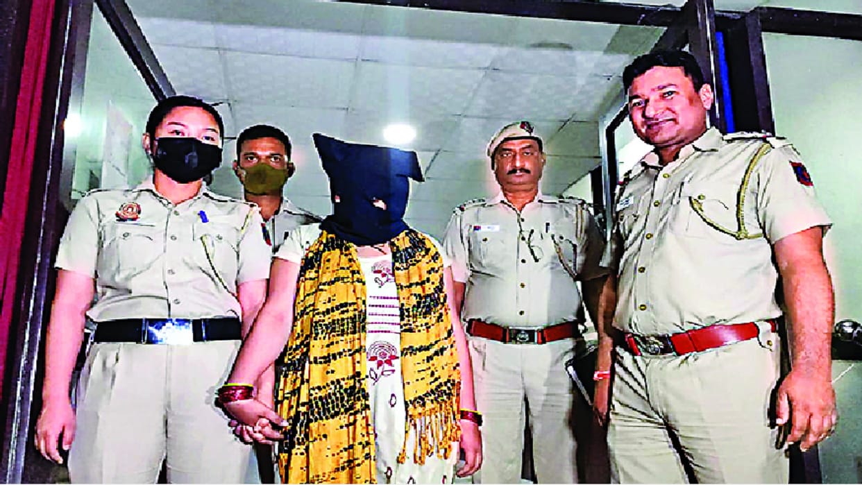 Delhi Malviya Nagar mother kill 2 month daughter then spin her in washing machine then hide in oven