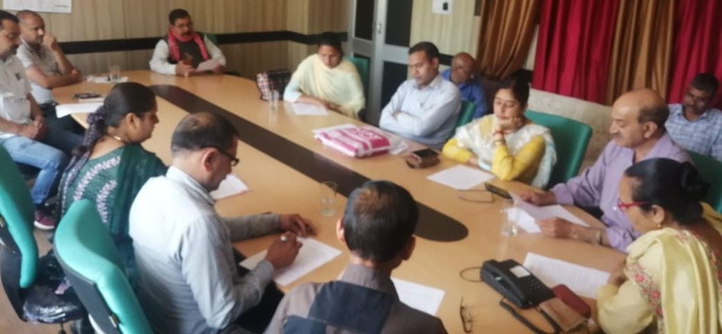 Uproar in Jogindernagar Municipal Council meeting, debate among councilors