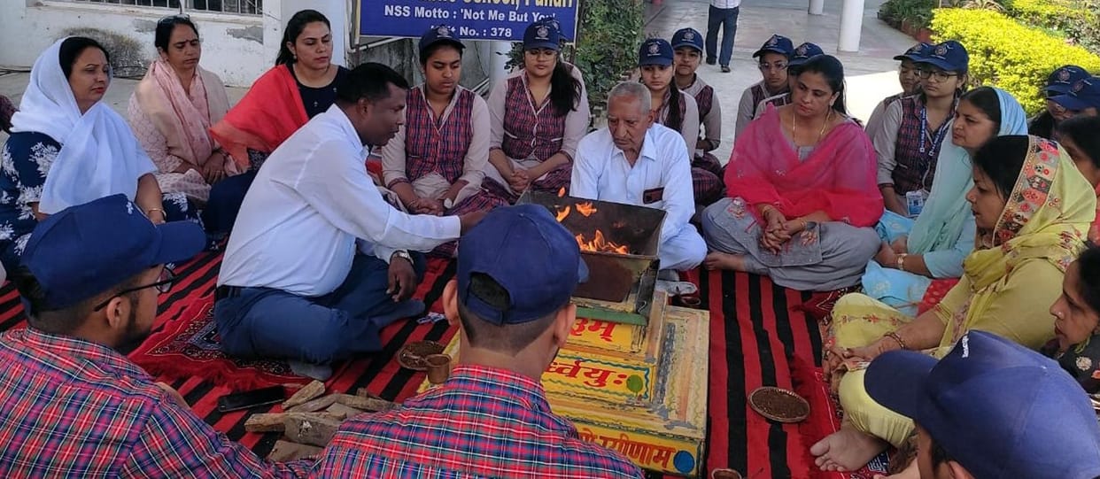 NSS camp started by offering sacrifices in Havan