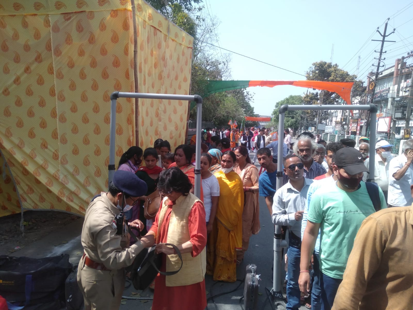 Pushkar singh Dhami Oath ceremony, VIP guests arrived, see the political atmosphere of capital in Photos
