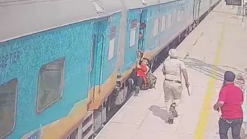 RPF Head constable saves man who slipped while boarding moving train in Punjab