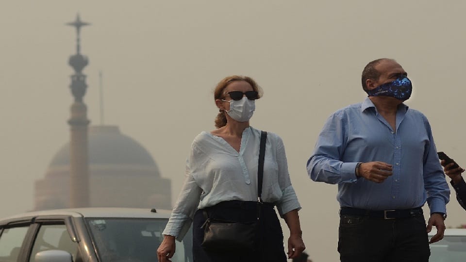 Pollution level in Delhi has become alarming
