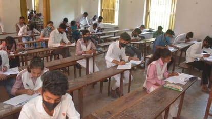 Siddharthnagar News: भाई के स्थान पर मुन्ना भाई दे रहा था परीक्षा, पकड़ा गया यूपी बोर्ड की परीक्षा।