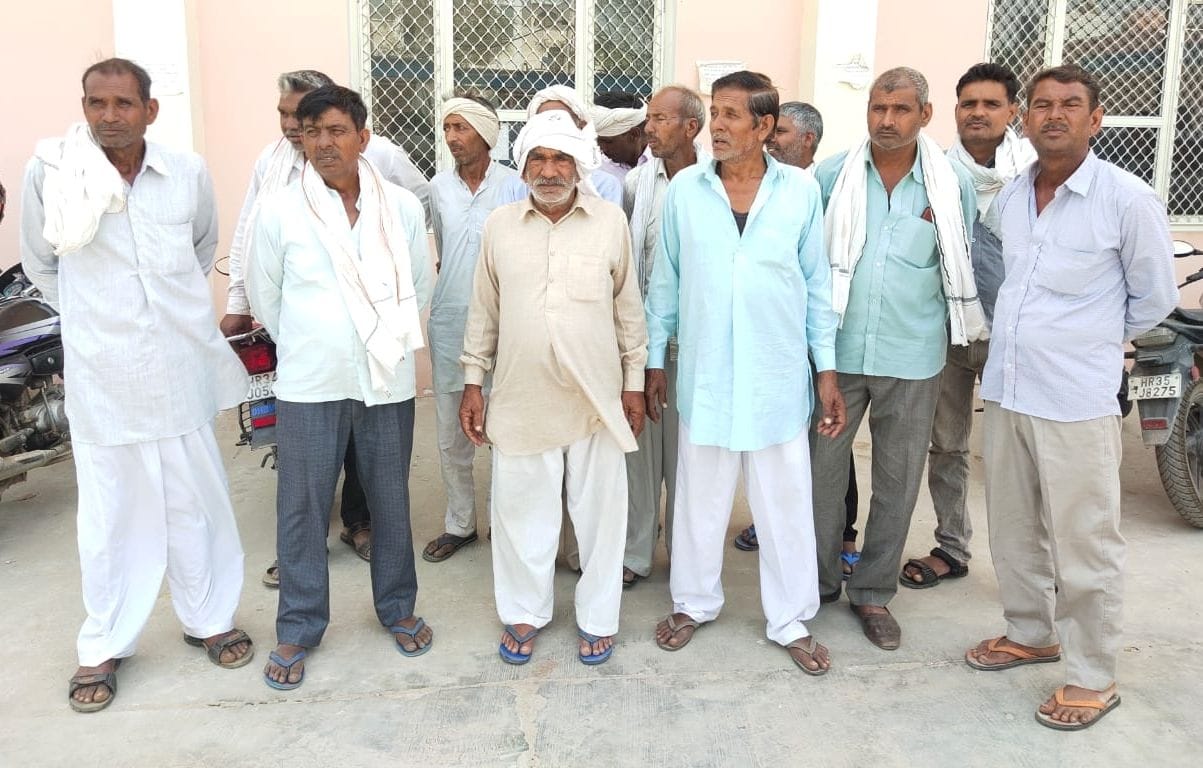 Electricity is available only for three hours, wheat crop started drying up due to lack of irrigation