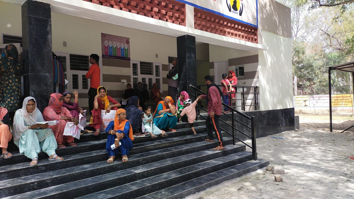 OPD of gynecologist started in new block, system deteriorated on first day
