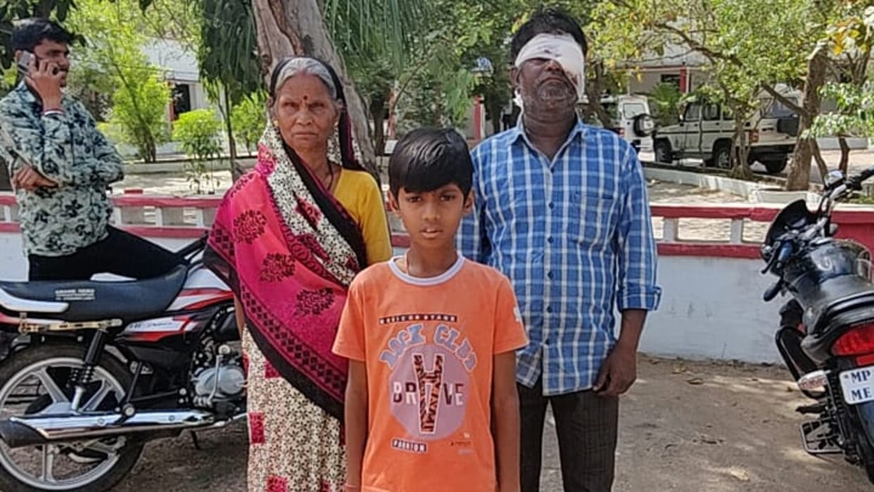 Chhatarpur: Dispute in the couple over watching TV, wife blew her husband's eye, ran away from home with jewelry and cash