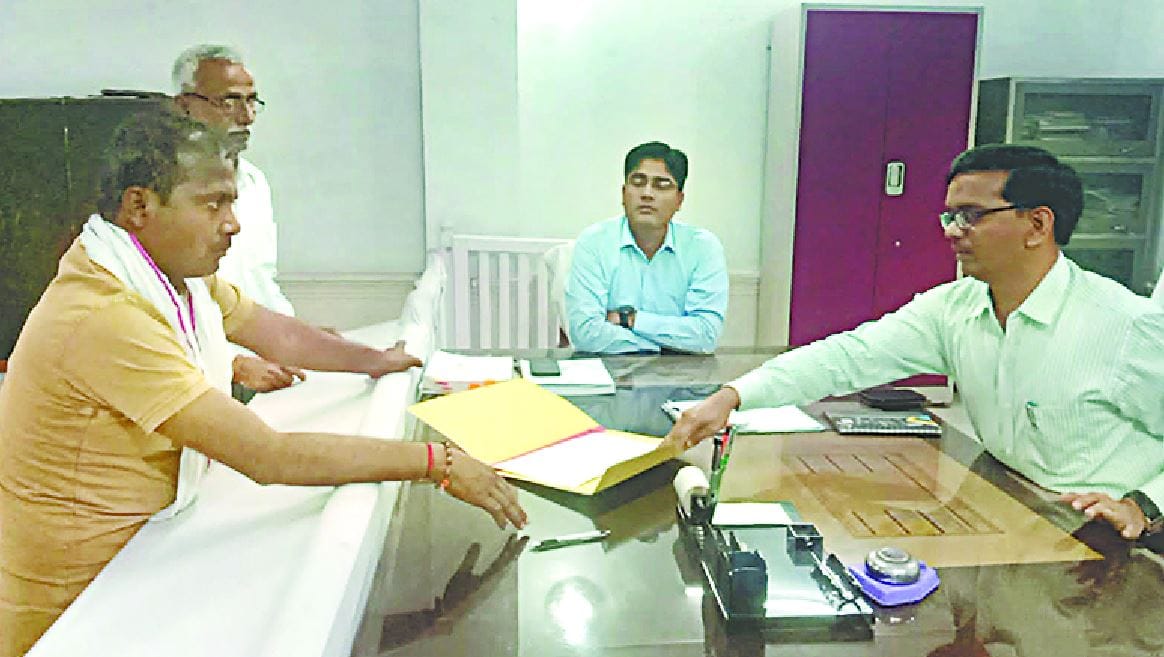 UP MLC election 2022 Samajwadi party candidate who withdrew nomination in Mirzapur expelled from  party