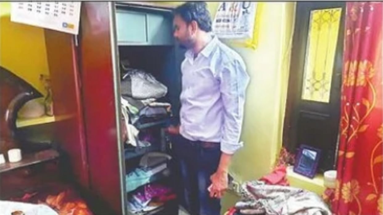 thief wrote letter with the money Says Manager sir take back the case, mistake has been made in moradabad