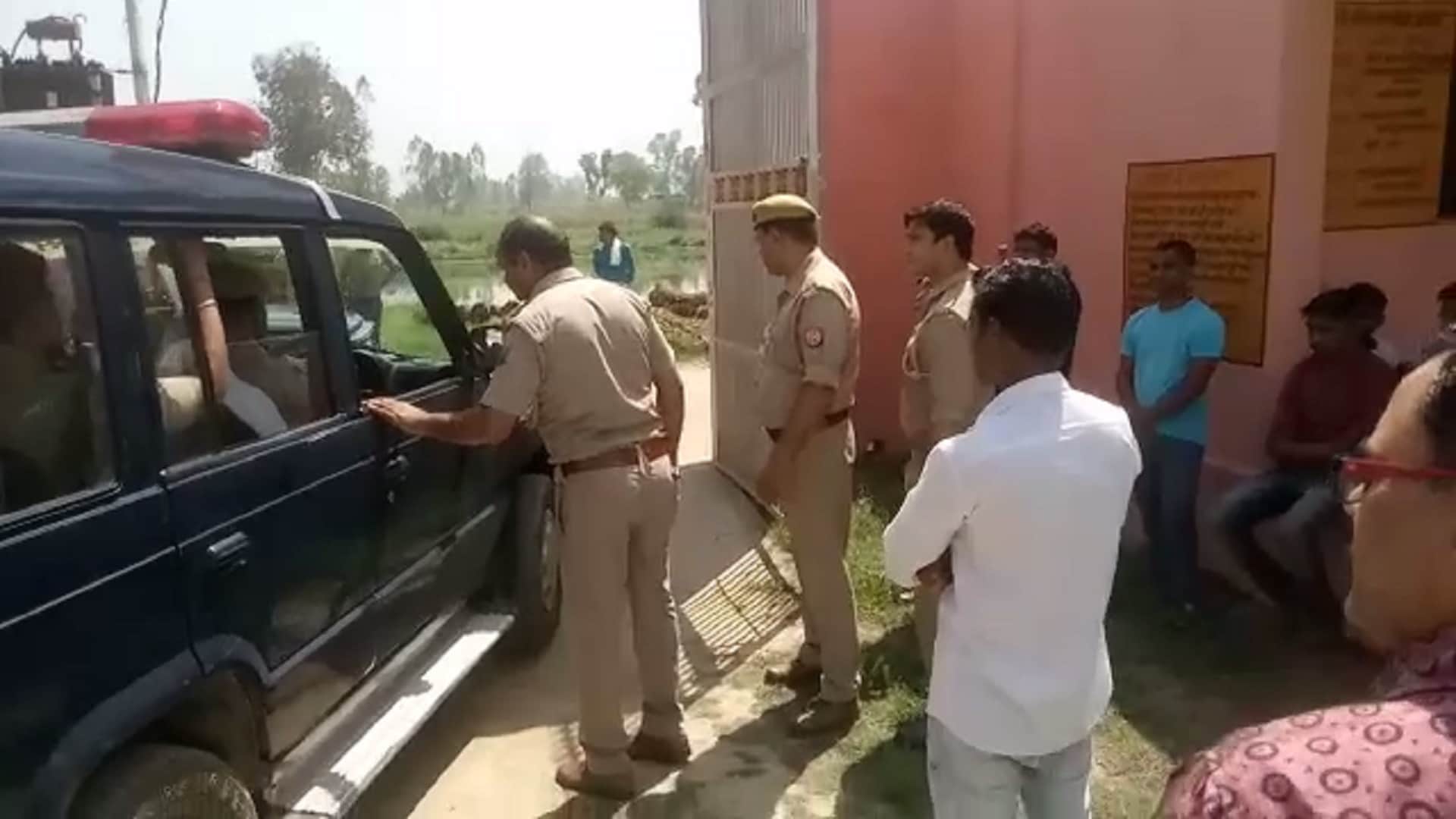 UP Crime News: A girl baby child of four year was murdered in village of Bijnor see photos