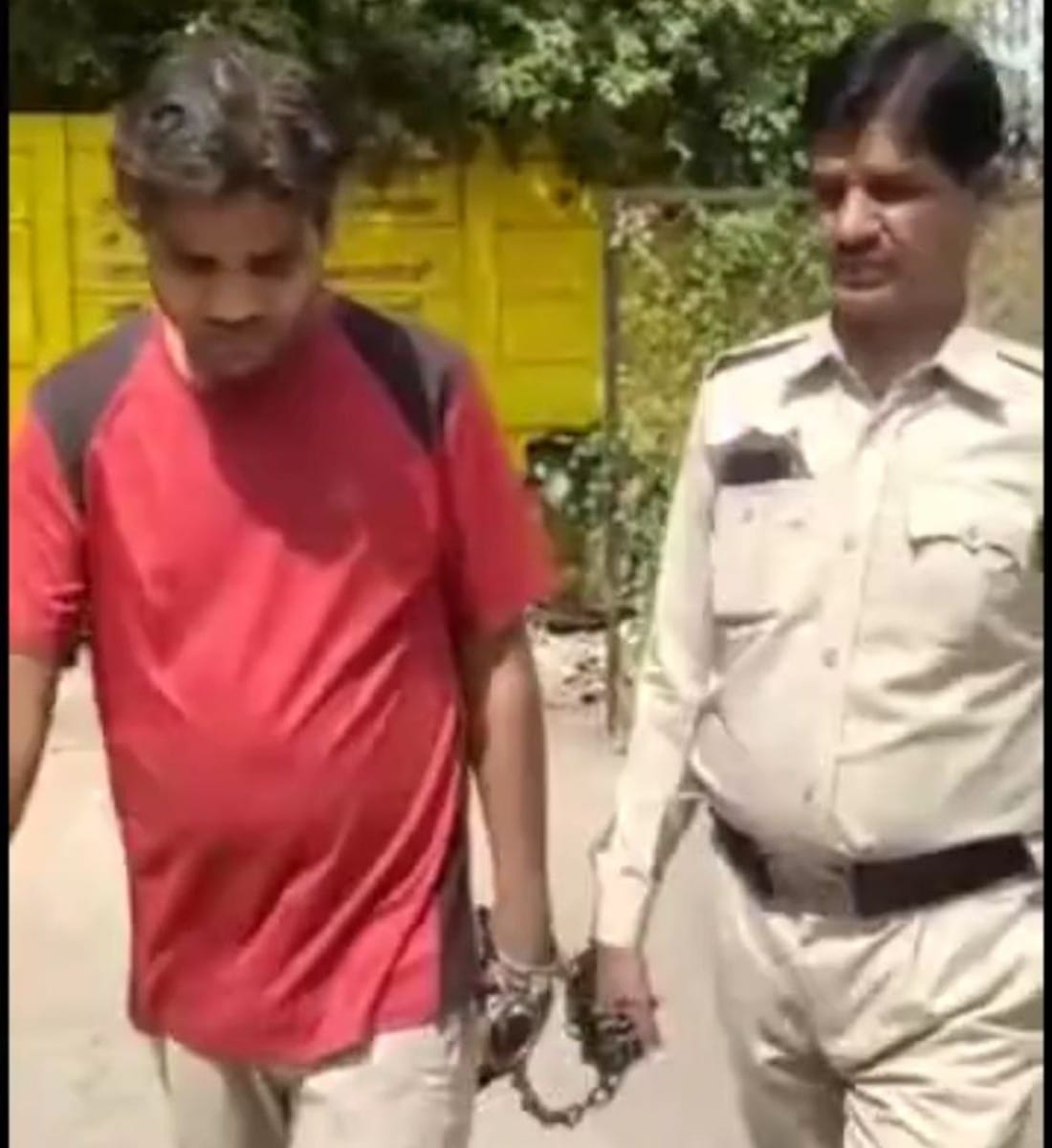Indore: A young man who was madly in love unilaterally wanted to kill the girl, the police arrested him with weapons