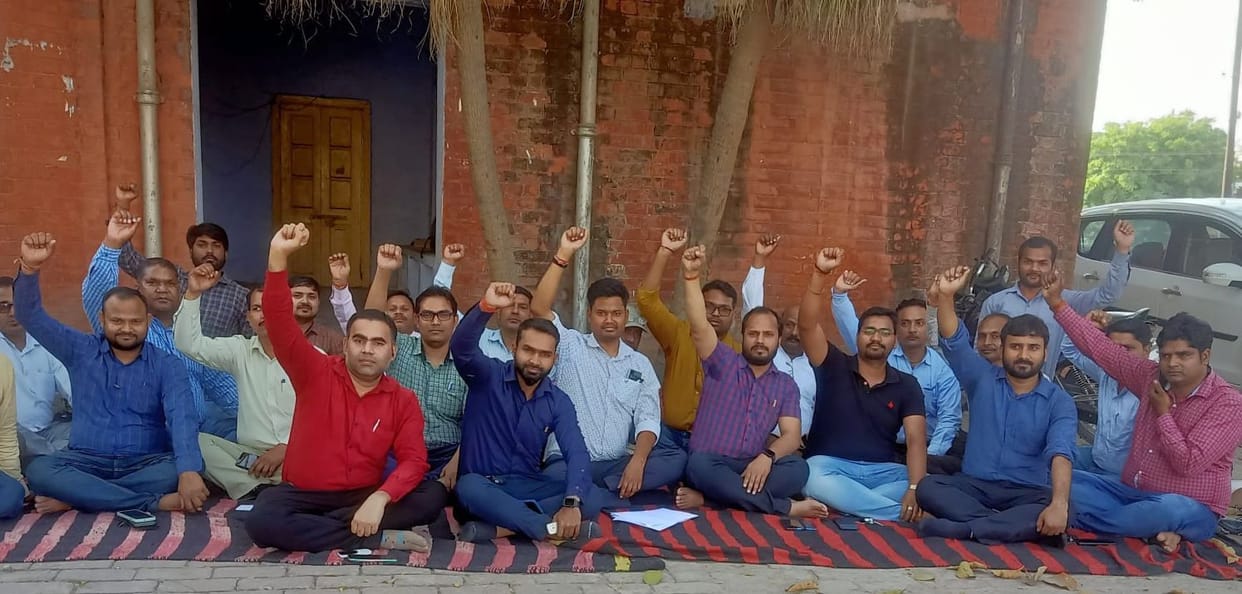 Electricity engineers will take three-day mass leave from April 4