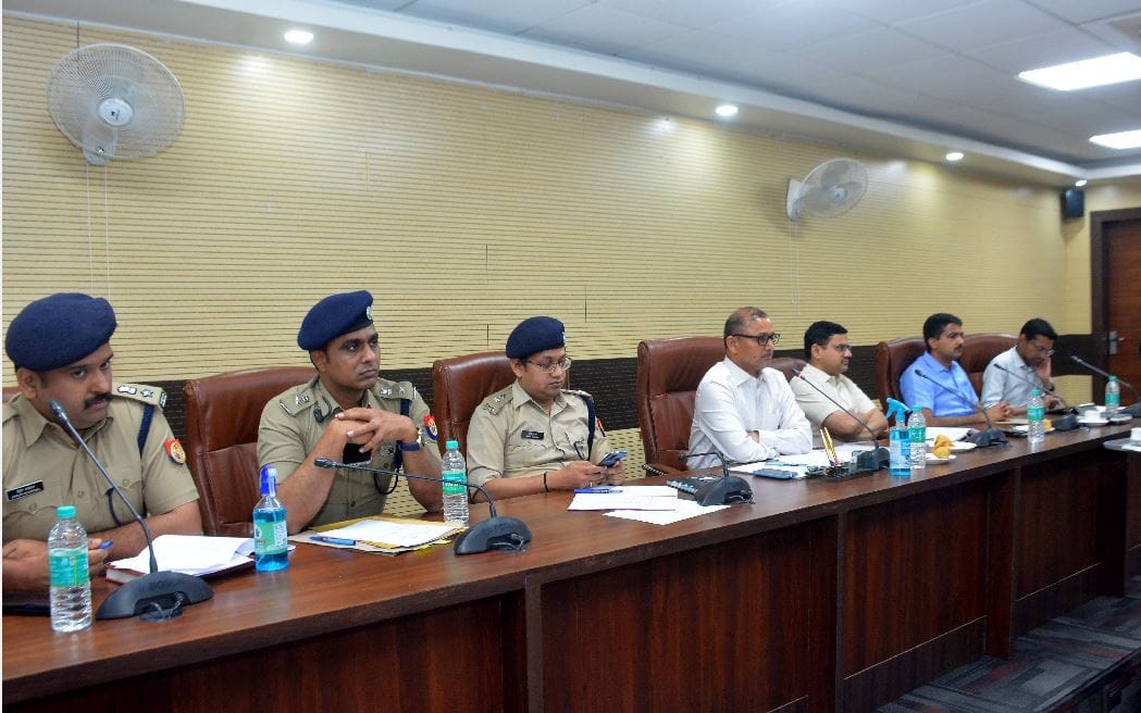 UP MLC election 2022 Take immediate action against those who lure voters observer gave instructions to officers
