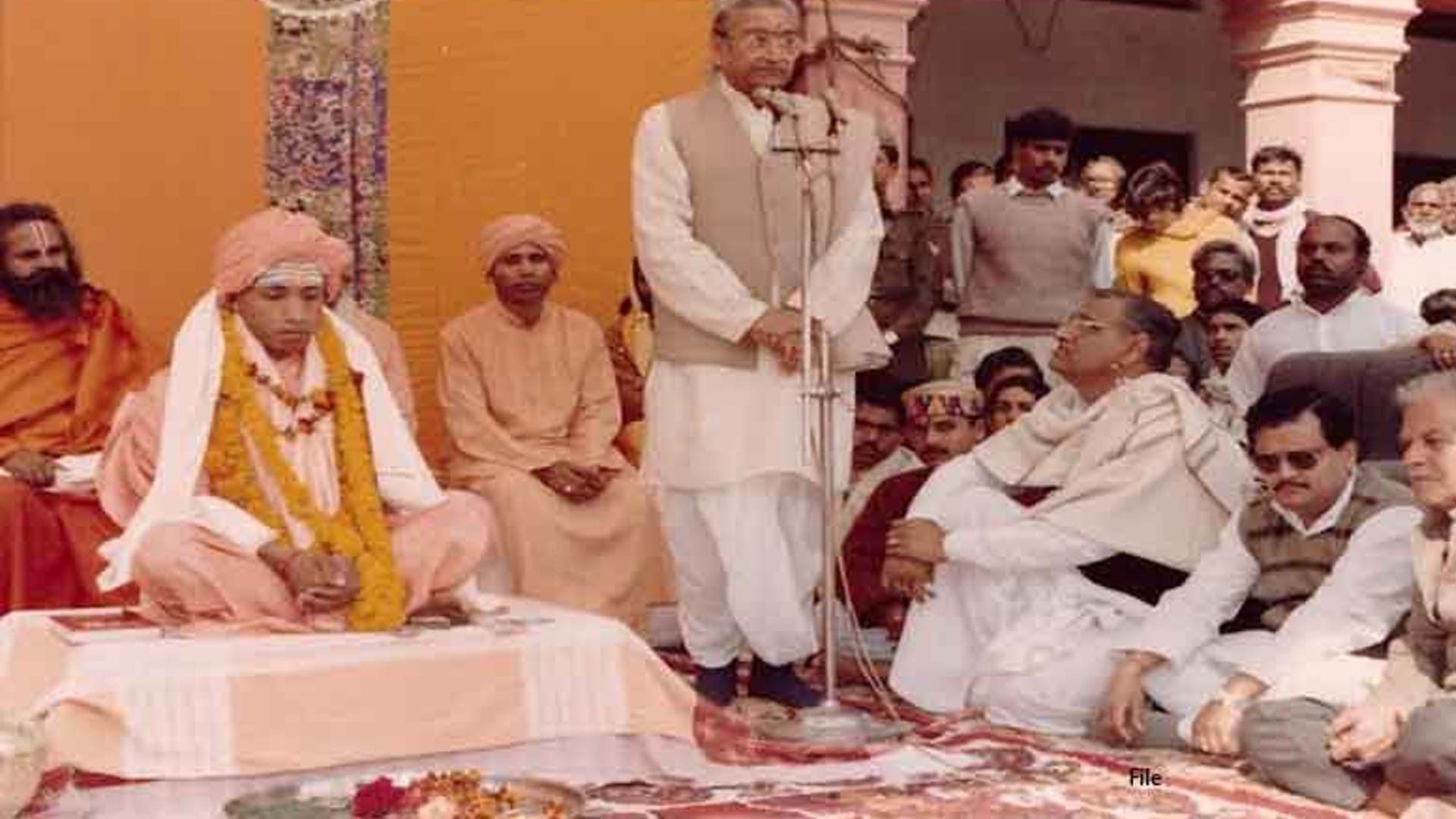 CM Yogi Adityanath Birthday special history story of student life