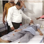 अस्पताल में भर्ती छात्रा।