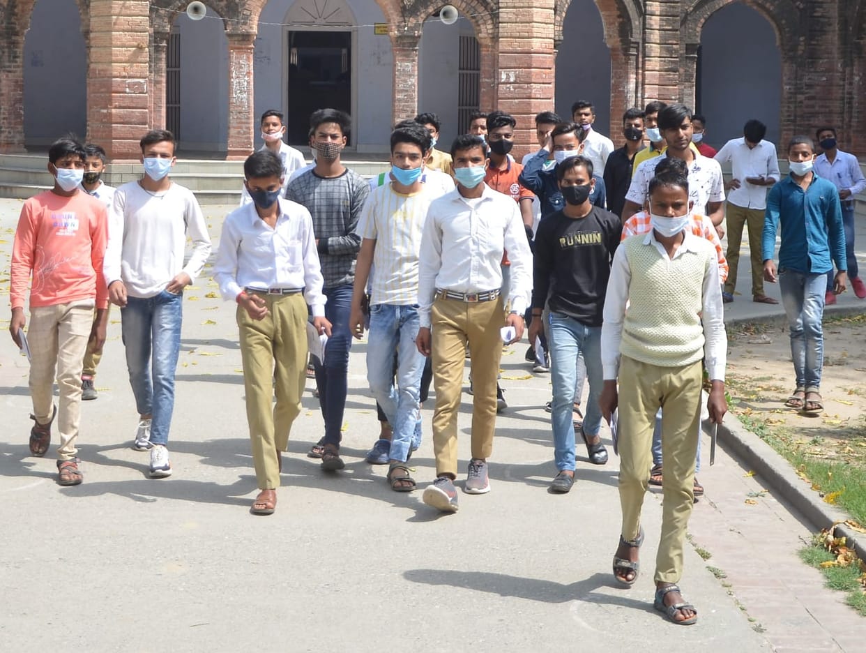 UP Board: 40238 students took the exam on the first day